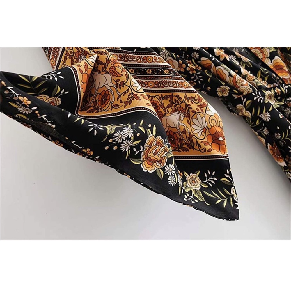 ❌HOLD❌Bohemian Floral Kimono - Picture 3 of 6